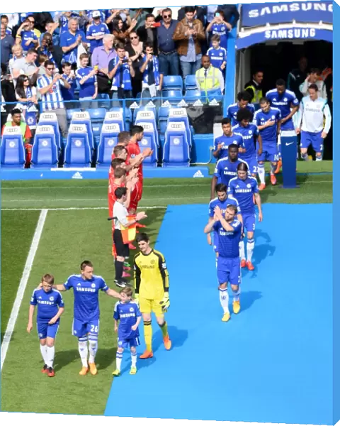John Terry and Chelsea Players Honor Liverpool with Guard of Honor at Stamford Bridge (Premier League 2014-2015)