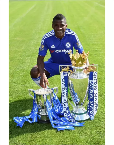 Chelsea FC: Ramires at 2015-16 Team Photocall, Cobham Training Ground