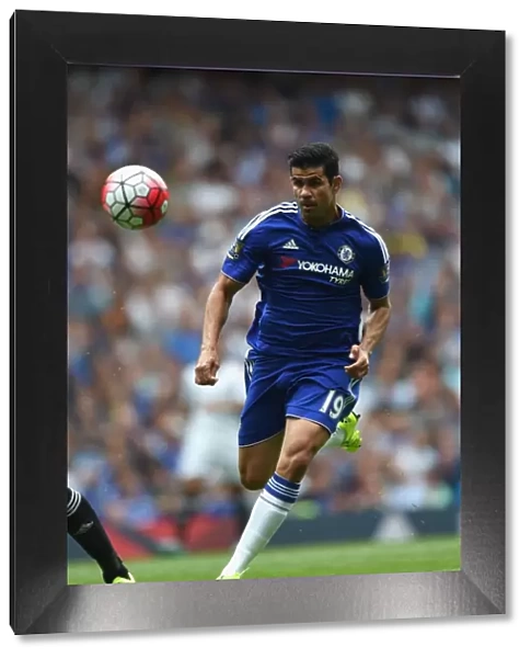 Diego Costa in Action: Premier League Clash between Chelsea and Swansea City at Stamford Bridge (August 2015)