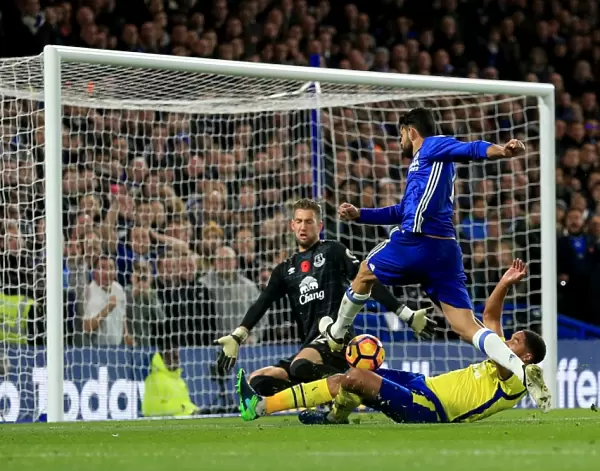 Diego Costa's Thrilling Performance: Chelsea vs. Everton - Premier League, Stamford Bridge