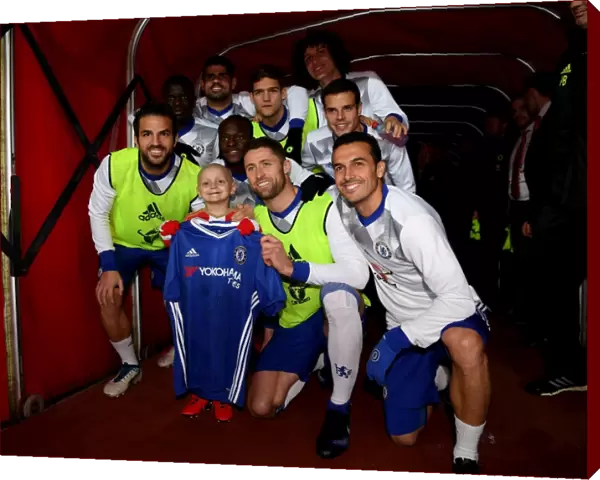 Chelsea Players and Sunderland Fan Bradley Lowrey in Unique Pre-Match Tunnel Moment