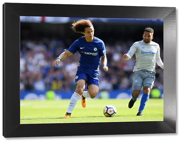 David Luiz in Action: Chelsea vs. Everton, Premier League 2017 - Stamford Bridge