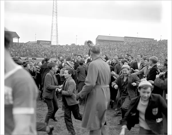Jimmy Greaves Historic Four-Goal Farewell: Chelsea vs. Nottingham Forest, Division One, Stamford Bridge (1960s)