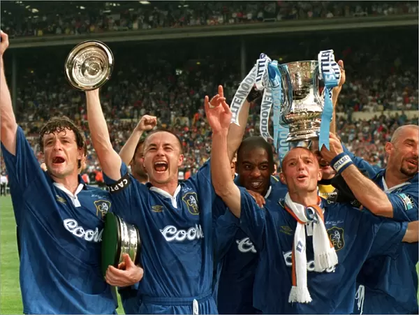 Chelsea with cup 2