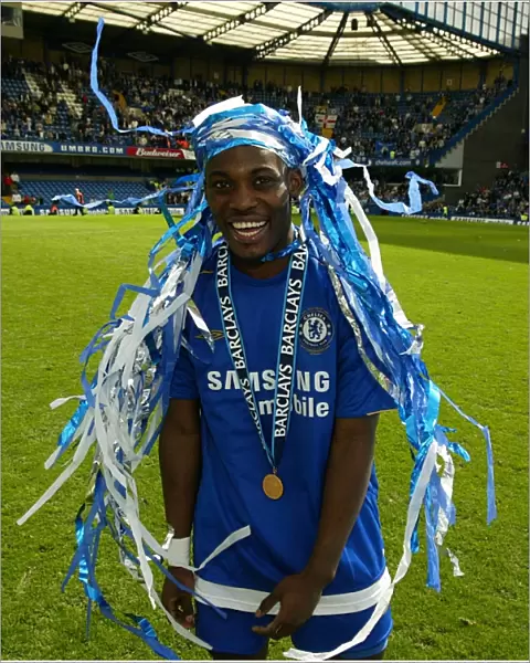 Michael Essien's Premier League Victory Celebration: Chelsea vs Manchester United (2005-2006) - A Glorious Moment at Stamford Bridge