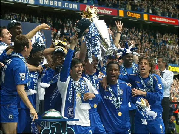Chelsea's Glory: John Terry Lifts the Premier League Trophy (2005-2006) - Chelsea vs Manchester United, Stamford Bridge