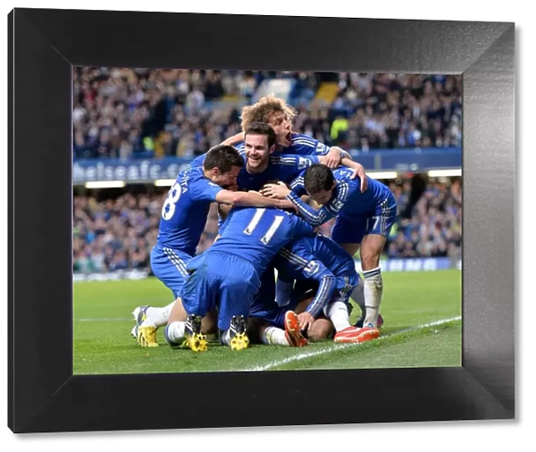 Ramires's Strike: Chelsea Celebrates a Crucial Goal Against Tottenham Hotspur (BPL 2013)