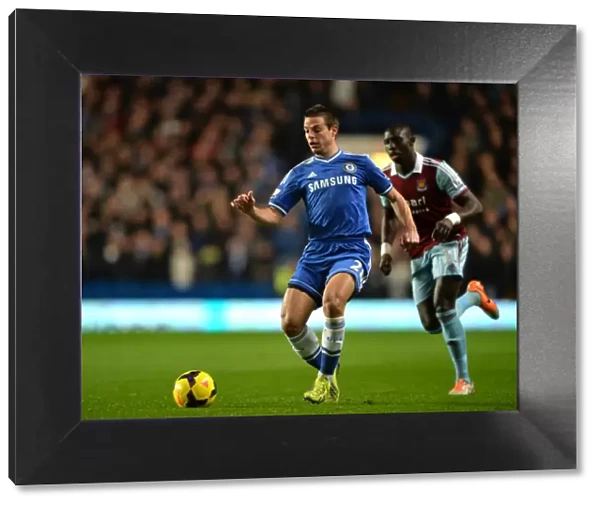 Cesar Azpilicueta in Action: Chelsea vs. West Ham United, Barclays Premier League (January 29, 2014)