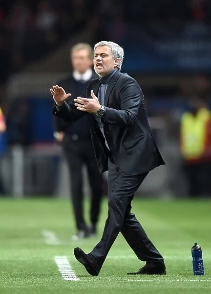 Jose Mourinho's Intense Instructions: Chelsea vs. Paris Saint-Germain, UEFA Champions League Quarterfinal - First Leg (April 2, 2014)