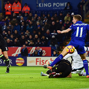 Marcos Alonso Scores the Opener: Chelsea's Premier League Victory over Leicester City (January 2017)