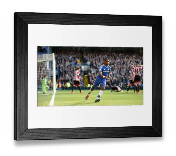 Framed Print : Soccer - Barclays Premier League - Chelsea v Sunderland - Stamford Bridge Framed Print : Soccer - Barclays Premier League - Chelsea v Sunderland - Stamford Bridge