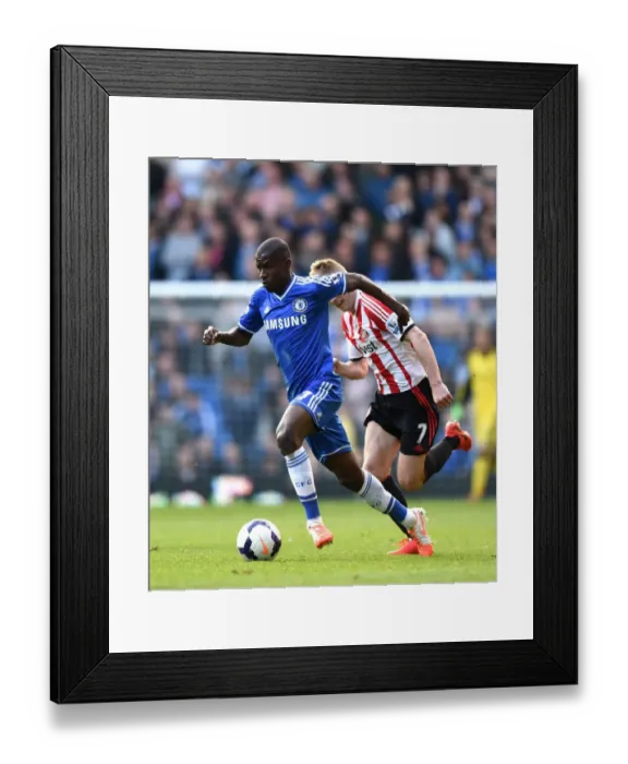 Framed Print : Ramires Charges Forward: Chelsea's Powerful Advance against Sunderland in the Barclays Premier League (19th April 2014) Framed Print : Ramires Charges Forward: Chelsea's Powerful Advance against Sunderland in the Barclays Premier League (19th April 2014)