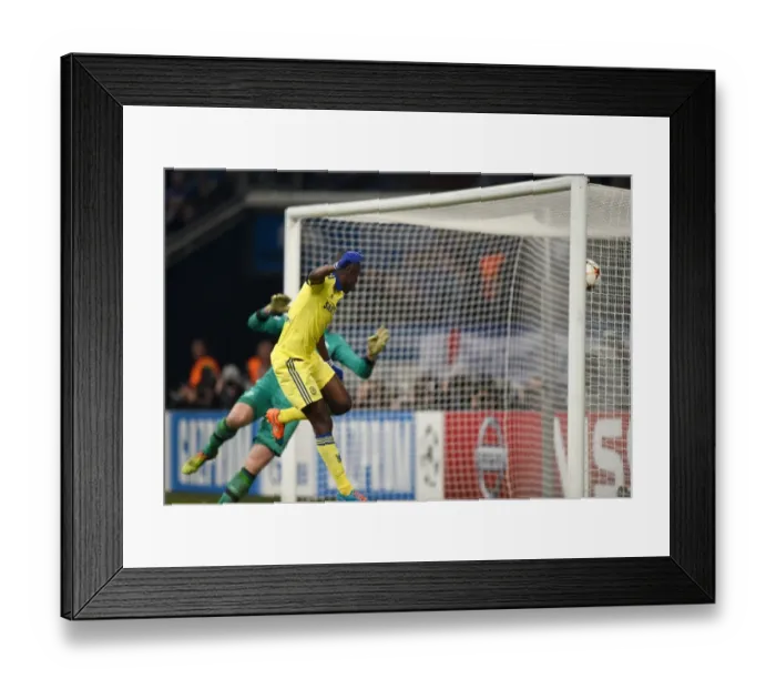 Framed Print : Ramires Five-Goal Blitz: Chelsea Dominates Schalke 04 in Champions League Group G (25th November 2015, Veltins-Arena) Framed Print : Ramires Five-Goal Blitz: Chelsea Dominates Schalke 04 in Champions League Group G (25th November 2015, Veltins-Arena)
