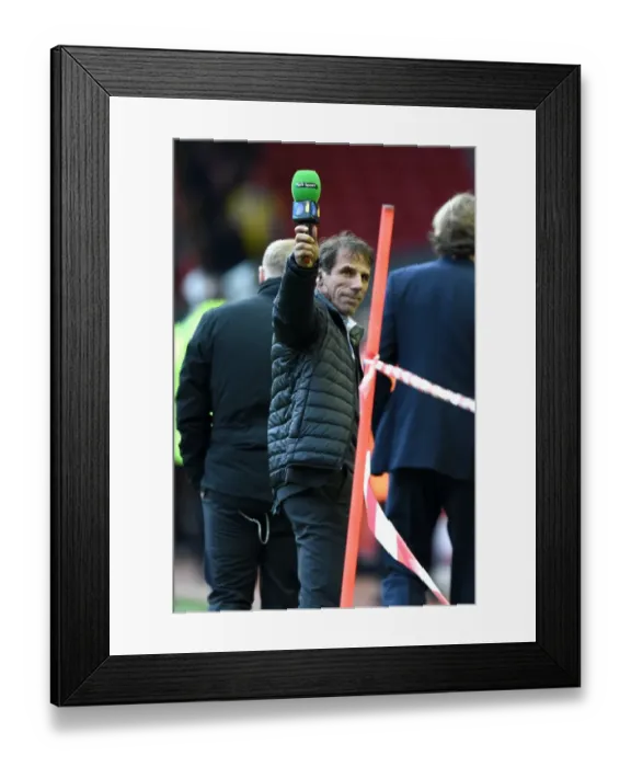 Framed Print : Soccer - Barclays Premier League - Liverpool v Chelsea - Anfield Framed Print : Soccer - Barclays Premier League - Liverpool v Chelsea - Anfield