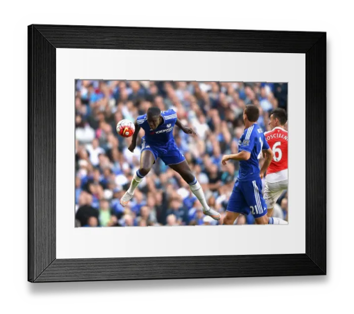 Framed Print : Soccer - Barclays Premier League - Chelsea v Arsenal - Stamford Bridge