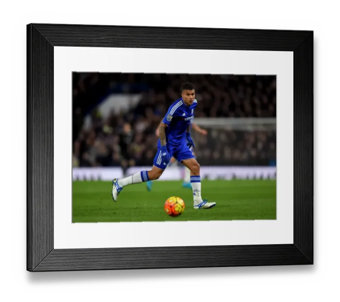 Framed Print : Kenedy in Action: Chelsea vs Norwich City, Premier League, Stamford Bridge (November 2015) Framed Print : Kenedy in Action: Chelsea vs Norwich City, Premier League, Stamford Bridge (November 2015)