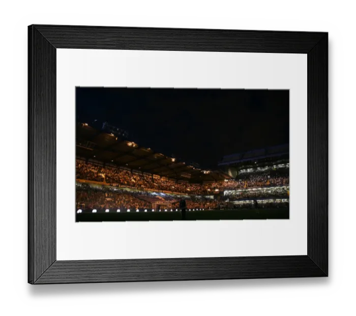 Framed Print : Premier League Showdown: Chelsea vs Liverpool at Stamford Bridge - Scott Heavey / PA Wire