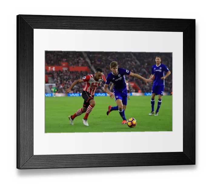 Framed Print : Southampton v Chelsea - Premier League - St Marys Stadium Framed Print : Southampton v Chelsea - Premier League - St Marys Stadium