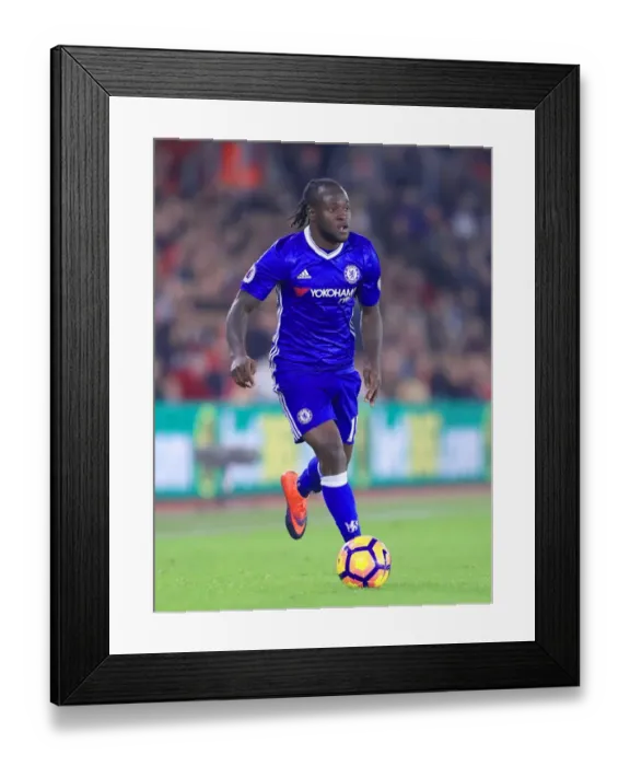 Framed Print : Victor Moses in Action: Southampton vs. Chelsea - Premier League