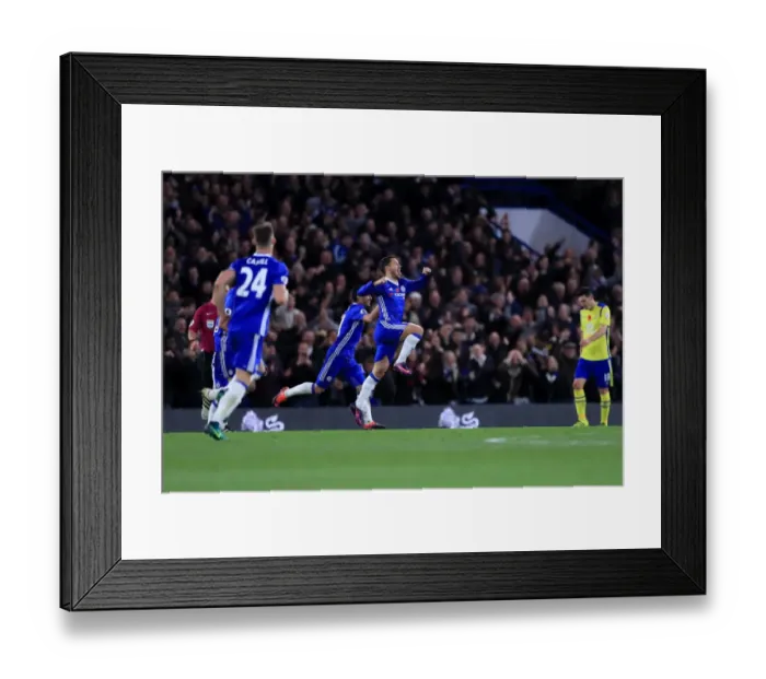 Framed Print : Eden Hazard's Stunner: Chelsea's Fourth Goal vs Everton at Stamford Bridge