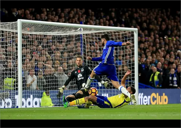 Diego Costa's Thrilling Performance: Chelsea vs. Everton - Premier League, Stamford Bridge