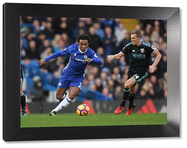 Willian Charges Forward: Chelsea's Thrilling Attack vs. West Bromwich Albion, Premier League, Stamford Bridge
