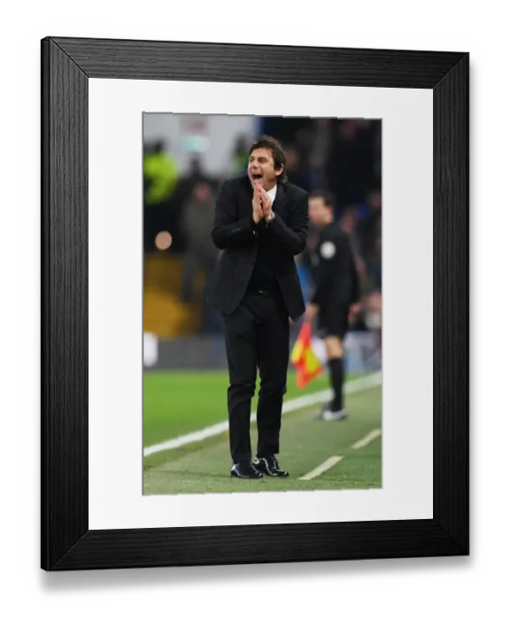 Framed Print : Antonio Conte's Reaction: Chelsea vs Stoke City, Premier League (December 31, 2016) Framed Print : Antonio Conte's Reaction: Chelsea vs Stoke City, Premier League (December 31, 2016)