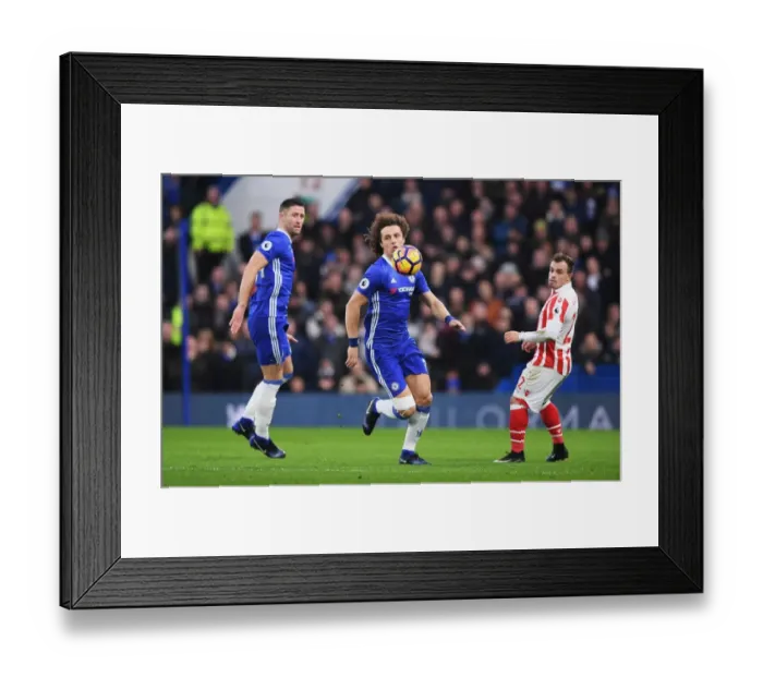 Framed Print : David Luiz in Action: Chelsea vs. Stoke City, Premier League, Stamford Bridge, London, 2016 Framed Print : David Luiz in Action: Chelsea vs. Stoke City, Premier League, Stamford Bridge, London, 2016