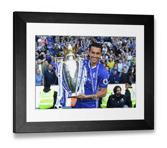 Framed Print : Pedro's Thrilling Title-Winning Celebration: Chelsea Clinch Premier League at Stamford Bridge