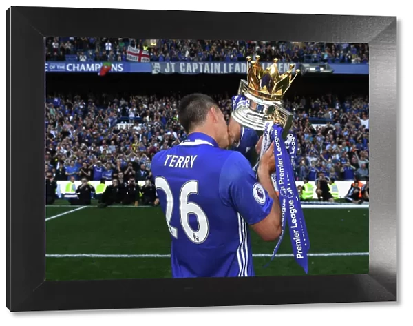 John Terry's Triumph: Chelsea Clinch Premier League Title vs Sunderland
