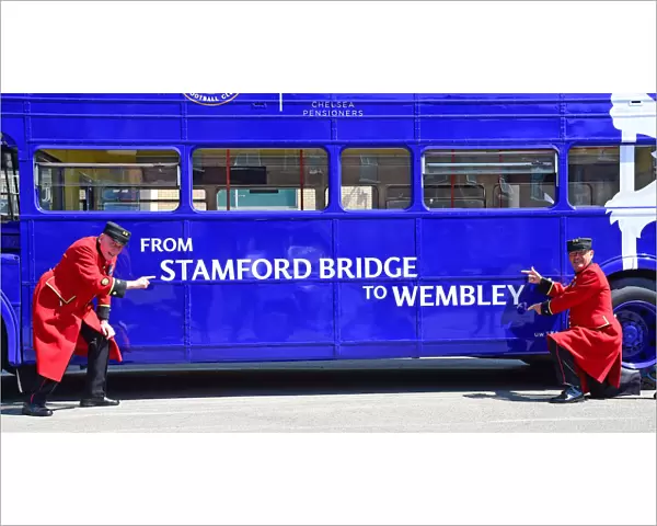 Chelsea Pensioners Heading to Wembley: FA Cup Final Battle - Chelsea vs Manchester United