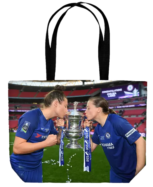 Chelsea Women Celebrate SSE Women's FA Cup Victory over Arsenal