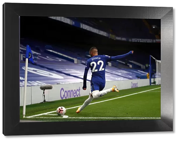Chelsea's Hakim Ziyech in Action Against Southampton at Empty Stamford Bridge, Premier League 2020