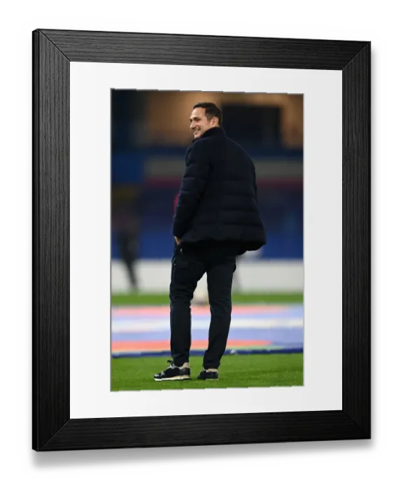Framed Print : Frank Lampard Prepares for Chelsea vs Sheffield United at Empty Stamford Bridge Framed Print : Frank Lampard Prepares for Chelsea vs Sheffield United at Empty Stamford Bridge