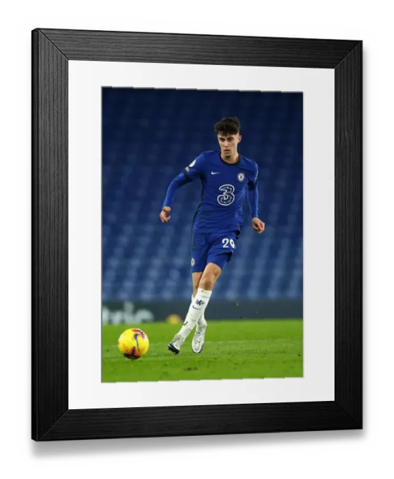 Framed Print : Chelsea vs Leeds United: Kai Havertz in Action at Sold-Out Stamford Bridge, Premier League