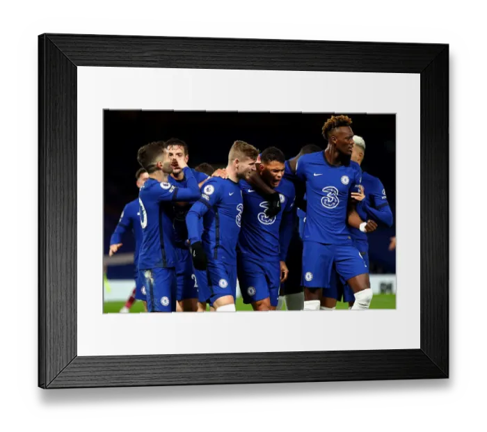 Framed Print : Chelsea v West Ham United - Premier League Framed Print : Chelsea v West Ham United - Premier League