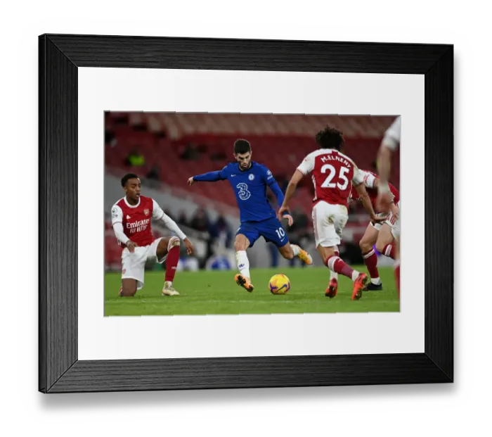 Framed Print : Christian Pulisic in Action: Arsenal vs. Chelsea, Premier League, London, 2020 Framed Print : Christian Pulisic in Action: Arsenal vs. Chelsea, Premier League, London, 2020