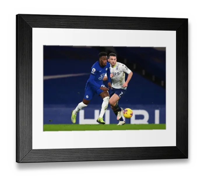 Framed Print : Chelsea vs Aston Villa: Callum Hudson-Odoi in Action at Empty Stamford Bridge, Premier League, December 2020