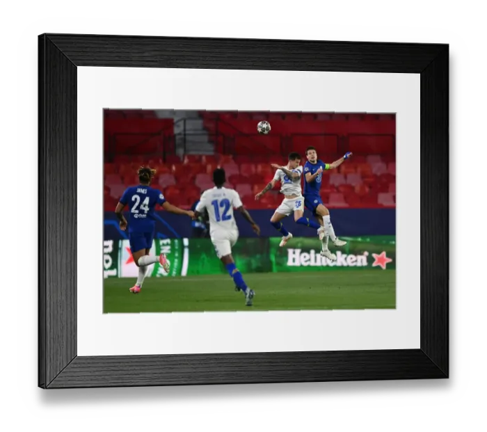Framed Print : Cesar Azpilicueta in Chelsea's UEFA Champions League Quarterfinal against Porto (Seville, Spain, April 2021) Framed Print : Cesar Azpilicueta in Chelsea's UEFA Champions League Quarterfinal against Porto (Seville, Spain, April 2021)