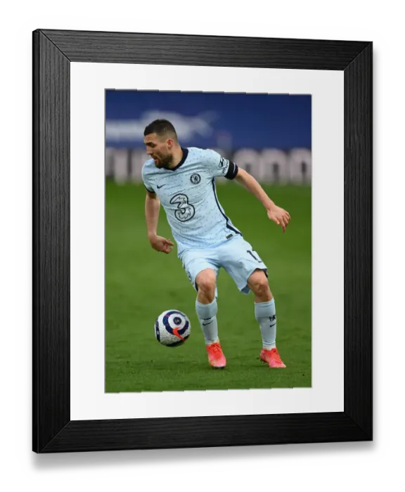 Framed Print : Mateo Kovacic of Chelsea at Empty Selhurst Park during Crystal Palace Match, Premier League, London, April 2021 Framed Print : Mateo Kovacic of Chelsea at Empty Selhurst Park during Crystal Palace Match, Premier League, London, April 2021