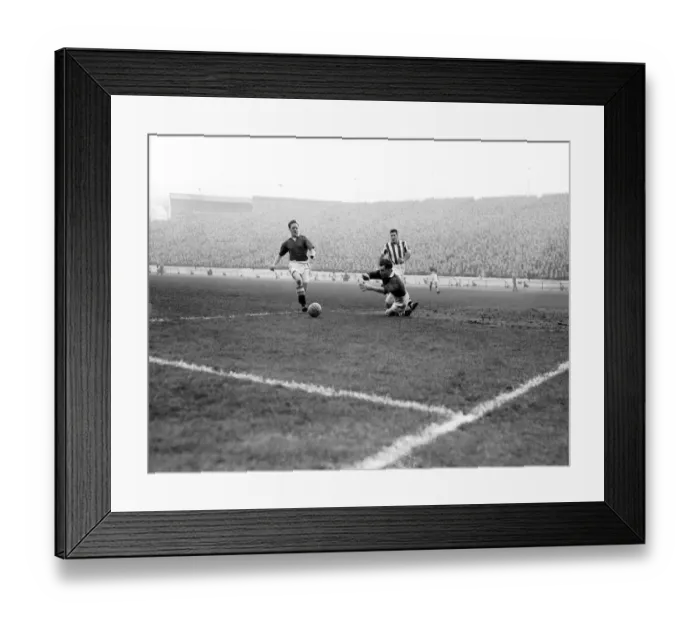 Framed Print : Chelsea vs. West Bromwich Albion: Frank Blunstone's Attempt vs. Jimmy Sanders in Football League Division One Framed Print : Chelsea vs. West Bromwich Albion: Frank Blunstone's Attempt vs. Jimmy Sanders in Football League Division One