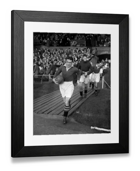 Framed Print : Soccer - League Division One - Chelsea v Bolton Wanderers - Stamford Bridge - London - 1951 Framed Print : Soccer - League Division One - Chelsea v Bolton Wanderers - Stamford Bridge - London - 1951