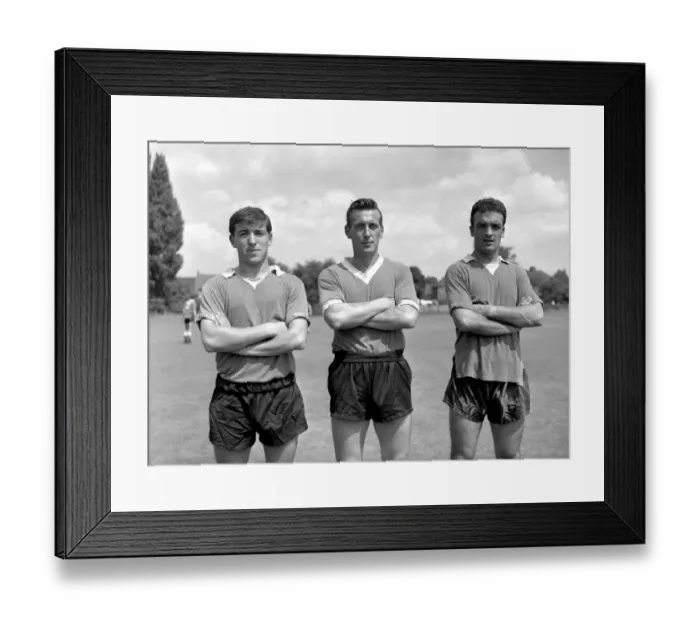 Framed Print : Soccer - League Division One - Chelsea Training - Ewell, Surrey