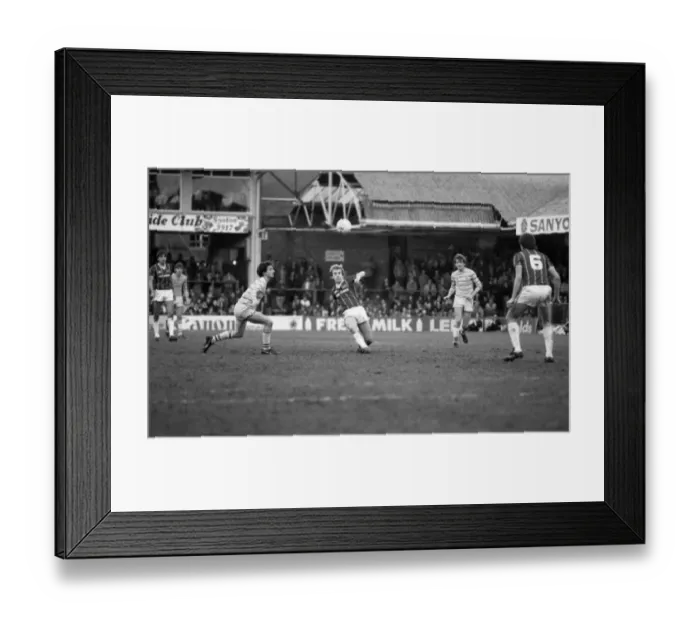  : Soccer - Football League Division One - Leicester City v Chelsea - Filbert Street