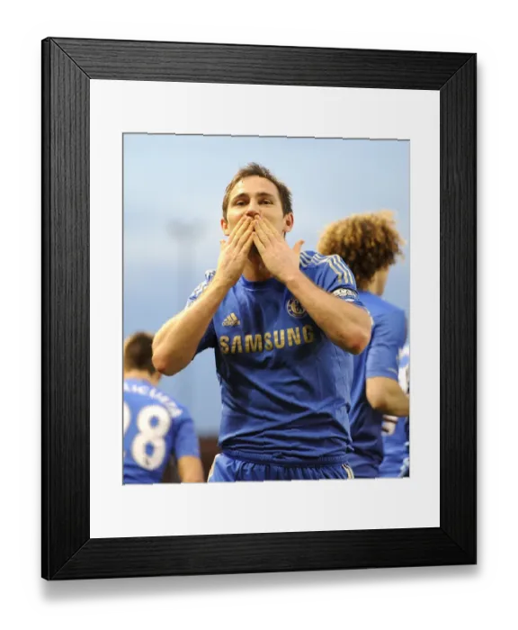 Framed Print : Soccer - Barclays Premier League - Stoke City v Chelsea - Britannia Stadium Framed Print : Soccer - Barclays Premier League - Stoke City v Chelsea - Britannia Stadium