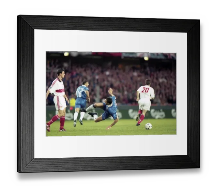 Framed Print : UEFA European Cup-Winners Cup Final: Chelsea vs. VfB Stuttgart, Rasunda Stadium, Stockholm - Gus Poyet, 13th May 1998 Framed Print : UEFA European Cup-Winners Cup Final: Chelsea vs. VfB Stuttgart, Rasunda Stadium, Stockholm - Gus Poyet, 13th May 1998