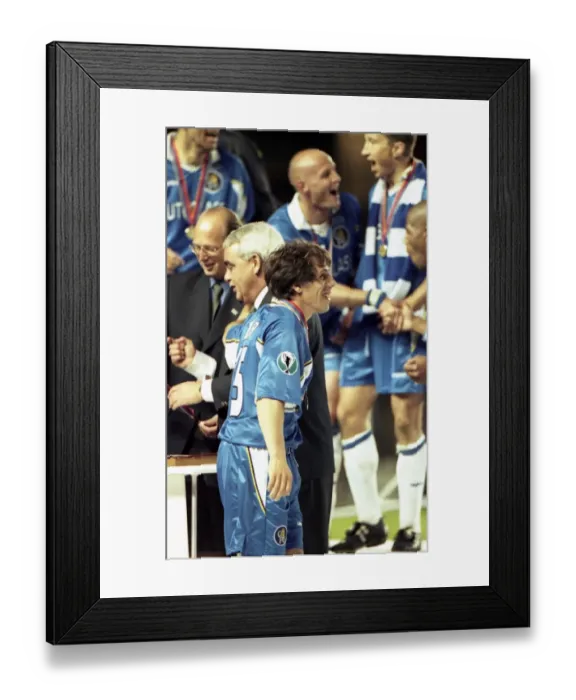 Framed Print : Gianfranco Zola's Triumph: Chelsea's UEFA European Cup-Winners Cup Victory, 1998 Framed Print : Gianfranco Zola's Triumph: Chelsea's UEFA European Cup-Winners Cup Victory, 1998