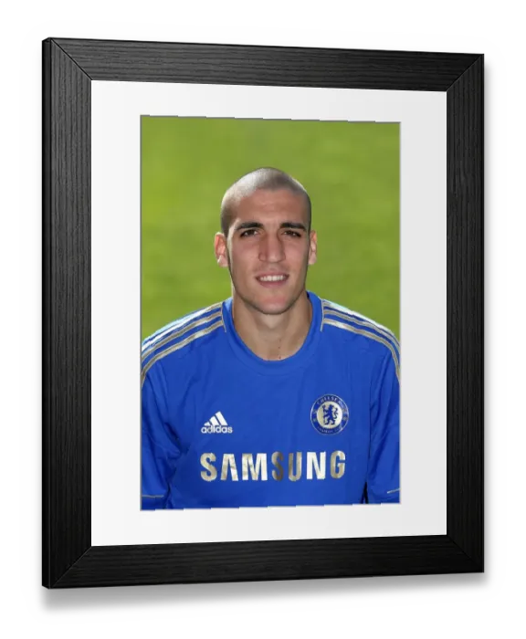 Framed Print : Soccer - Chelsea Photocall - Cobham Training Ground Framed Print : Soccer - Chelsea Photocall - Cobham Training Ground