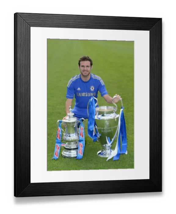 Framed Print : Soccer - Chelsea Team Photocall - Cobham Training Ground Framed Print : Soccer - Chelsea Team Photocall - Cobham Training Ground