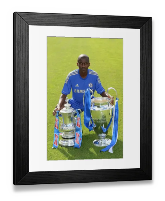 Framed Print : Soccer - Chelsea Team Photocall - Cobham Training Ground